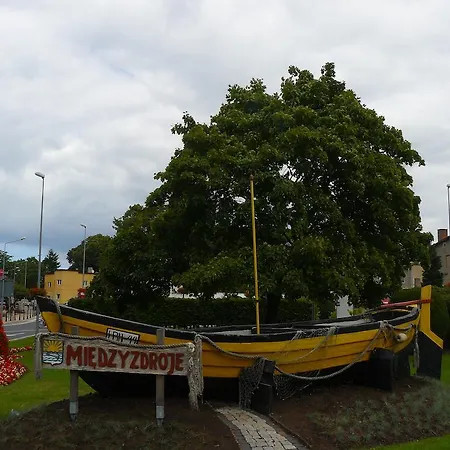 Üdülőközpont Tryglaw Natura Tour *